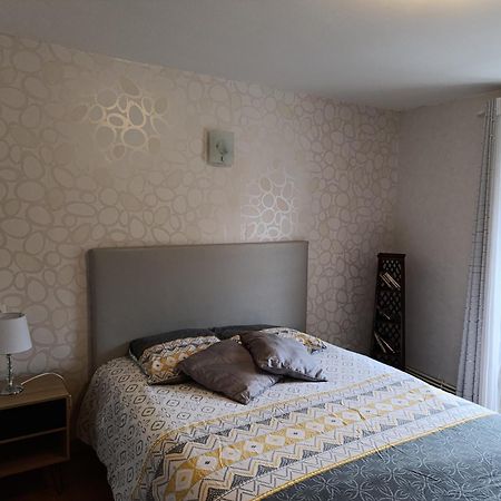 Maison Spacieuse Et Agreable Saint-Georges-de-Luzençon Εξωτερικό φωτογραφία