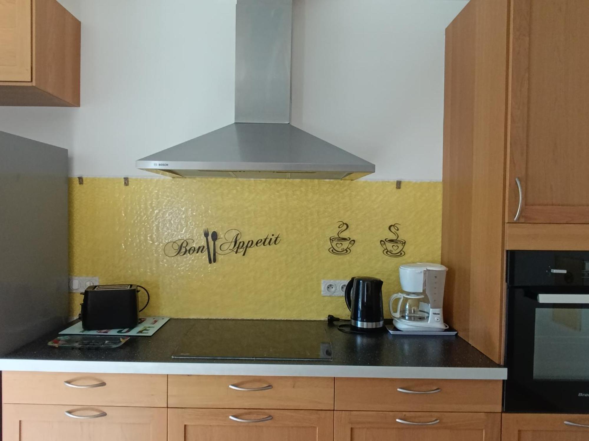 Maison Spacieuse Et Agreable Saint-Georges-de-Luzençon Εξωτερικό φωτογραφία