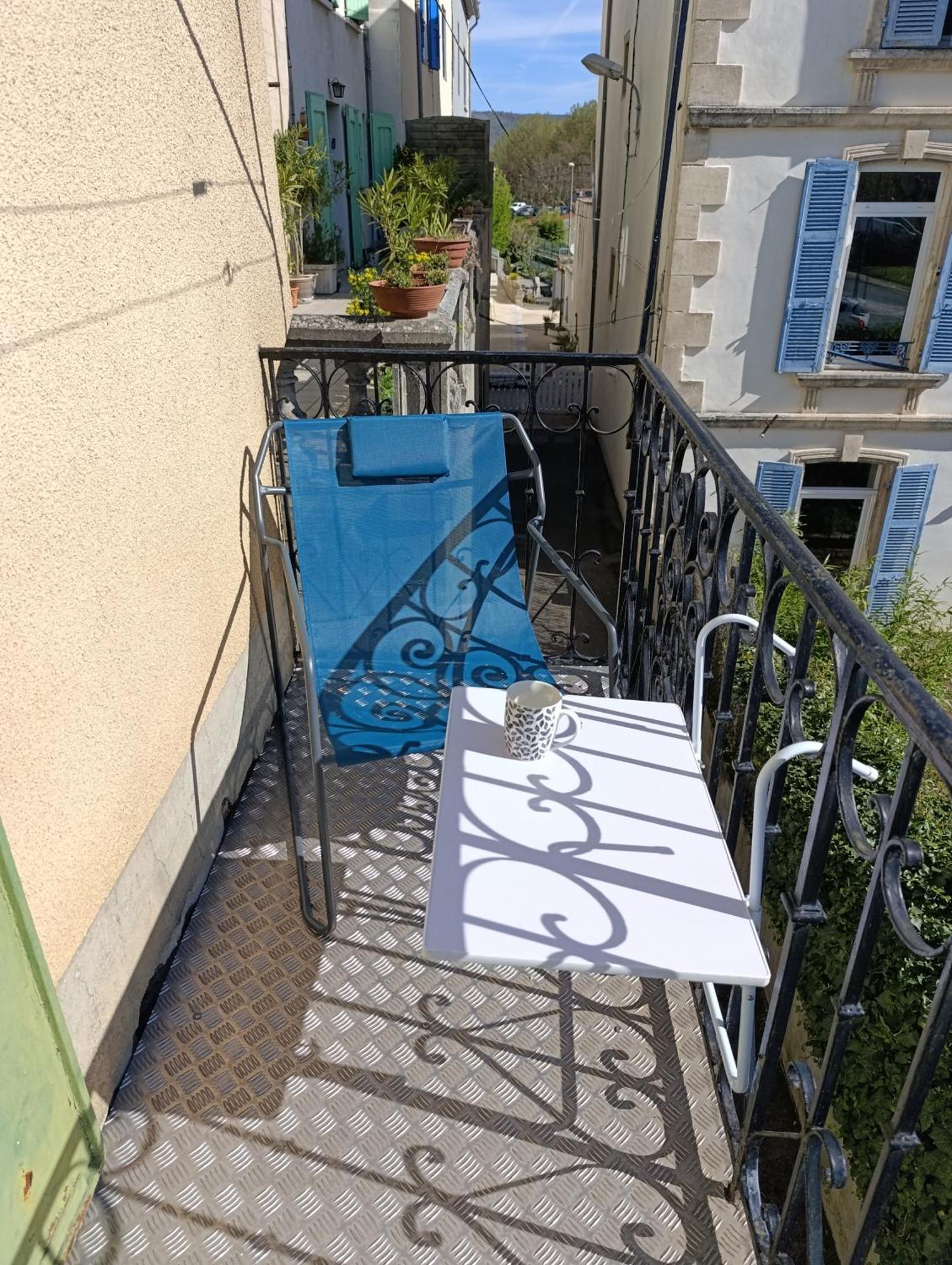 Maison Spacieuse Et Agreable Saint-Georges-de-Luzençon Εξωτερικό φωτογραφία